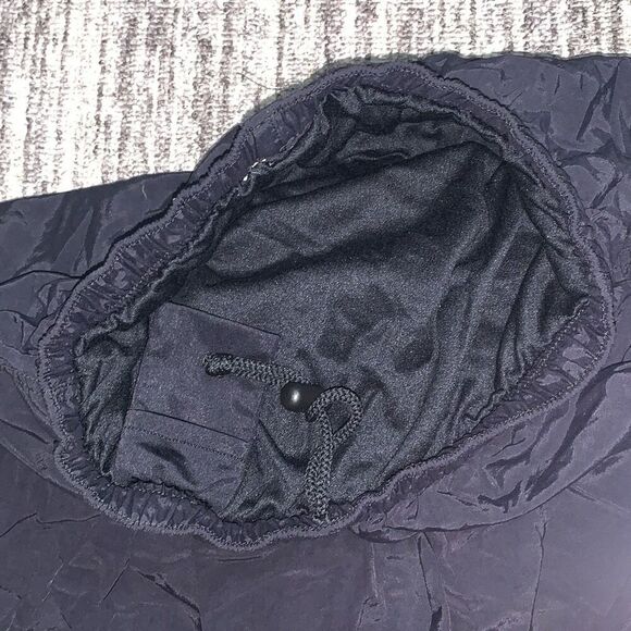 Army Mens Size 24" XS Waist Elastic Waist Shorts Black Lined Drawstring Waist - Picture 2 of 6